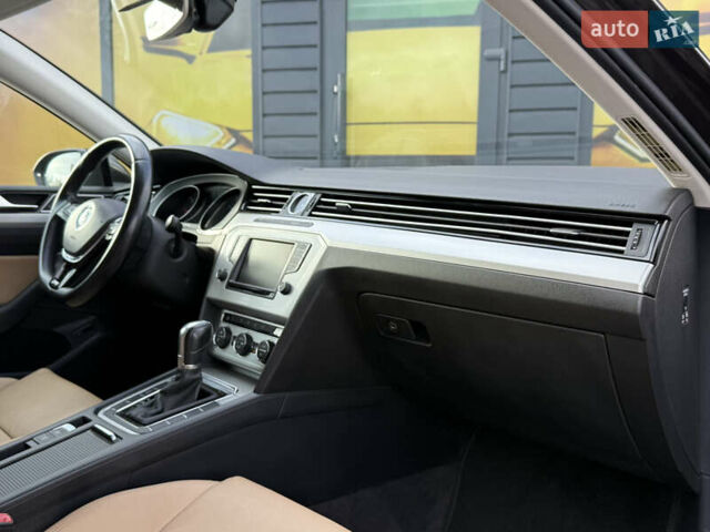 Коричневий Фольксваген Пассат, об'ємом двигуна 1.6 л та пробігом 200 тис. км за 13900 $, фото 31 на Automoto.ua