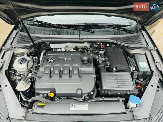 Коричневый Фольксваген Пассат, объемом двигателя 1.6 л и пробегом 333 тыс. км за 10900 $, фото 16 на Automoto.ua