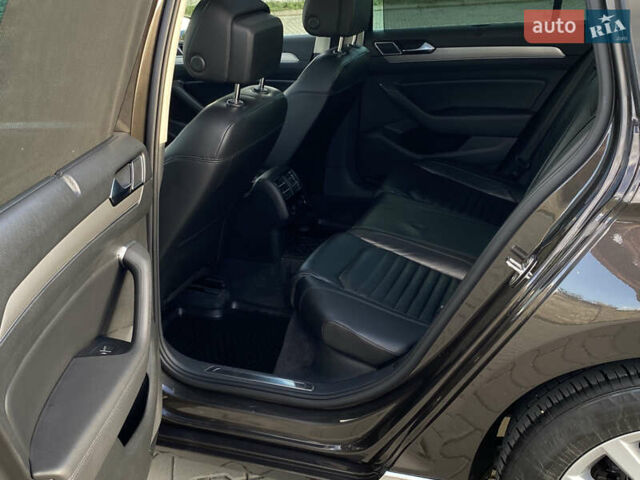 Коричневый Фольксваген Пассат, объемом двигателя 1.97 л и пробегом 265 тыс. км за 13750 $, фото 20 на Automoto.ua