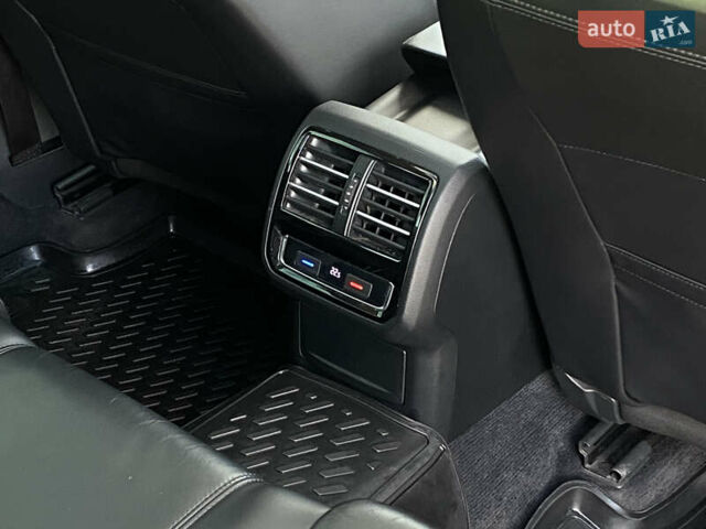 Коричневый Фольксваген Пассат, объемом двигателя 1.97 л и пробегом 265 тыс. км за 13750 $, фото 13 на Automoto.ua