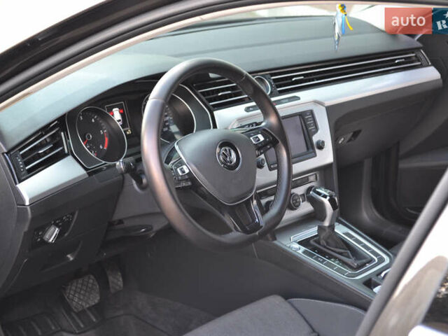 Коричневый Фольксваген Пассат, объемом двигателя 1.97 л и пробегом 295 тыс. км за 13500 $, фото 23 на Automoto.ua