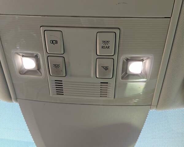 Коричневый Фольксваген Пассат, объемом двигателя 2 л и пробегом 292 тыс. км за 16500 $, фото 38 на Automoto.ua