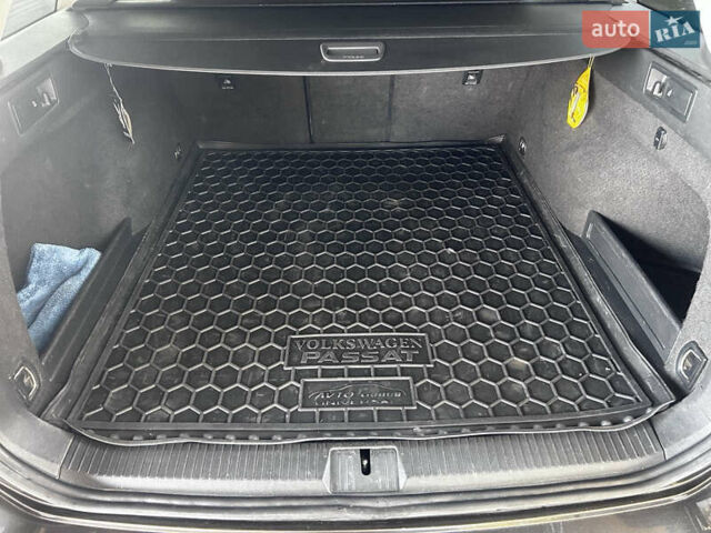 Коричневый Фольксваген Пассат, объемом двигателя 2 л и пробегом 340 тыс. км за 13500 $, фото 10 на Automoto.ua