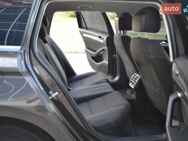 Коричневый Фольксваген Пассат, объемом двигателя 1.97 л и пробегом 295 тыс. км за 13500 $, фото 44 на Automoto.ua