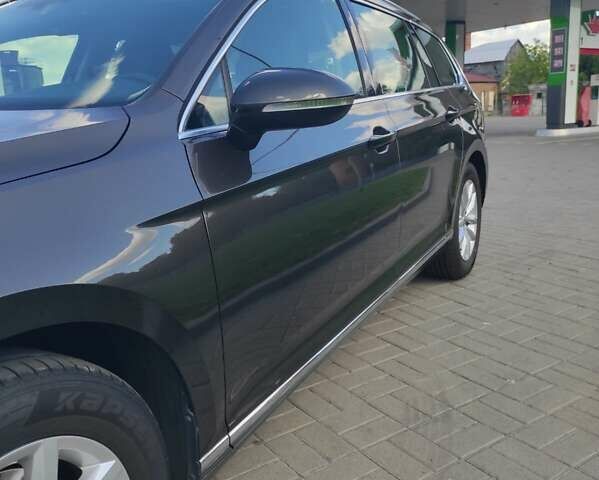 Коричневый Фольксваген Пассат, объемом двигателя 1.6 л и пробегом 207 тыс. км за 13500 $, фото 9 на Automoto.ua