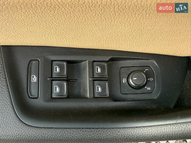 Коричневий Фольксваген Пассат, об'ємом двигуна 1.6 л та пробігом 200 тис. км за 13900 $, фото 49 на Automoto.ua