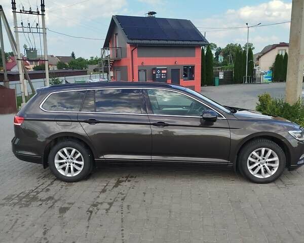 Коричневый Фольксваген Пассат, объемом двигателя 1.6 л и пробегом 284 тыс. км за 12300 $, фото 3 на Automoto.ua