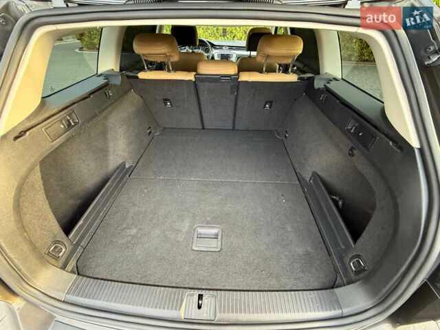 Коричневый Фольксваген Пассат, объемом двигателя 1.6 л и пробегом 200 тыс. км за 14300 $, фото 47 на Automoto.ua