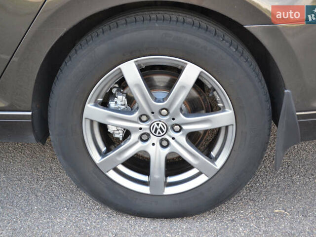 Коричневый Фольксваген Пассат, объемом двигателя 1.97 л и пробегом 295 тыс. км за 13500 $, фото 65 на Automoto.ua