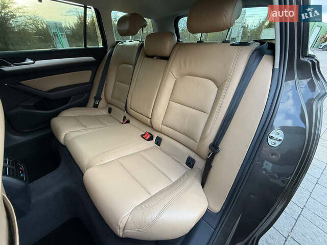 Коричневый Фольксваген Пассат, объемом двигателя 1.6 л и пробегом 200 тыс. км за 14300 $, фото 49 на Automoto.ua