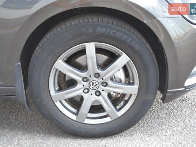 Коричневый Фольксваген Пассат, объемом двигателя 1.97 л и пробегом 295 тыс. км за 13500 $, фото 67 на Automoto.ua