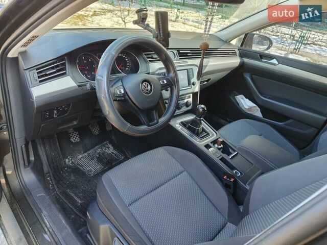 Коричневий Фольксваген Пассат, об'ємом двигуна 1.6 л та пробігом 295 тис. км за 12900 $, фото 6 на Automoto.ua