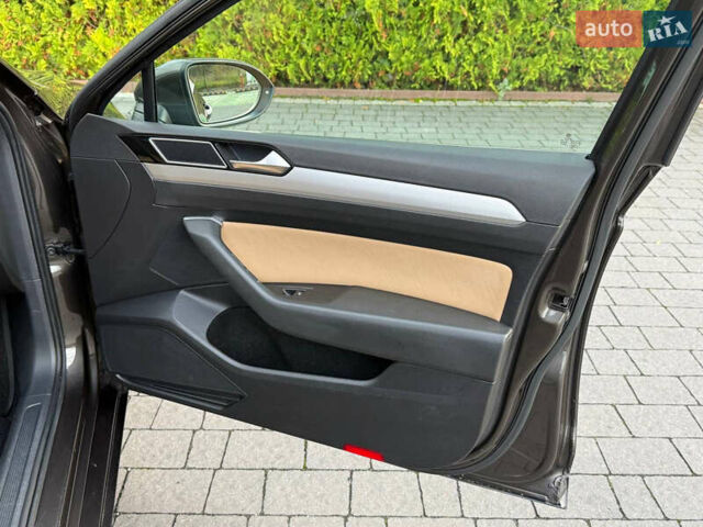 Коричневий Фольксваген Пассат, об'ємом двигуна 1.6 л та пробігом 200 тис. км за 14900 $, фото 38 на Automoto.ua