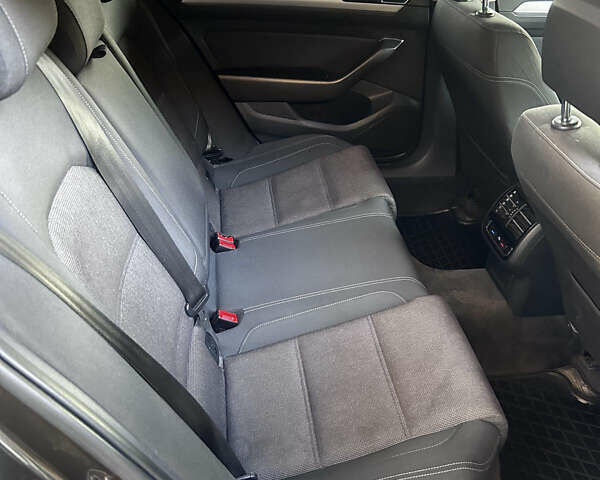 Коричневый Фольксваген Пассат, объемом двигателя 2 л и пробегом 340 тыс. км за 13500 $, фото 6 на Automoto.ua