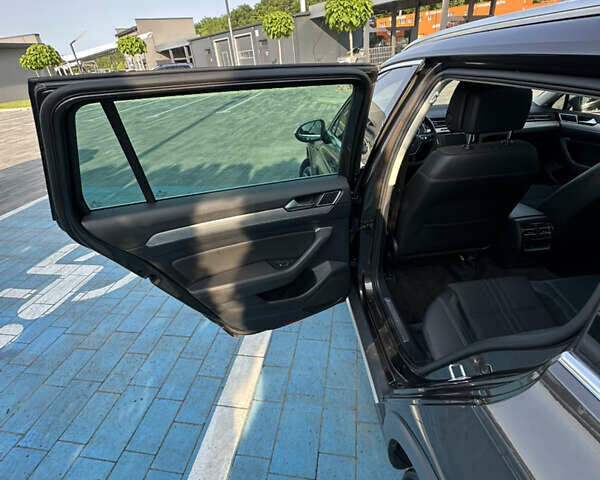 Коричневый Фольксваген Пассат, объемом двигателя 1.97 л и пробегом 298 тыс. км за 17300 $, фото 14 на Automoto.ua