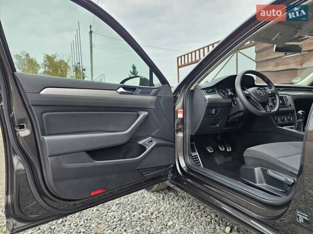 Коричневый Фольксваген Пассат, объемом двигателя 1.97 л и пробегом 169 тыс. км за 14850 $, фото 18 на Automoto.ua