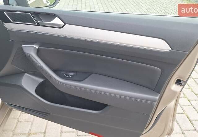 Фольксваген Пассат 2016 в Черновцах на Automoto.ua Коричневый Фольксваген Пассат, объемом двигателя 1.97 л и пробегом 267 тыс. км за 17999 $, фото 28 на Automoto.ua