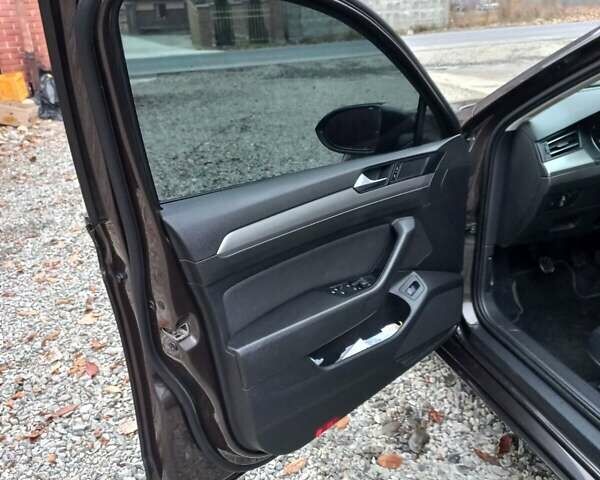 Коричневый Фольксваген Пассат, объемом двигателя 2 л и пробегом 220 тыс. км за 14000 $, фото 13 на Automoto.ua