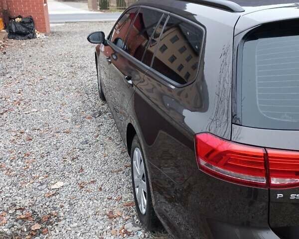 Коричневый Фольксваген Пассат, объемом двигателя 2 л и пробегом 220 тыс. км за 14000 $, фото 5 на Automoto.ua