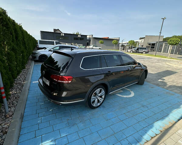 Коричневый Фольксваген Пассат, объемом двигателя 1.97 л и пробегом 298 тыс. км за 17300 $, фото 2 на Automoto.ua