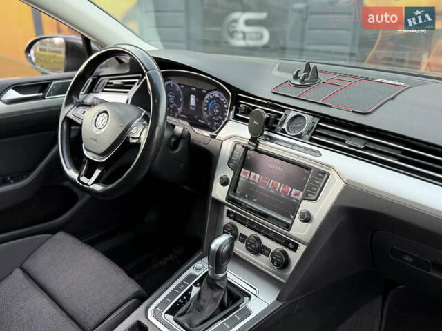 Коричневий Фольксваген Пассат, об'ємом двигуна 2 л та пробігом 200 тис. км за 15800 $, фото 32 на Automoto.ua