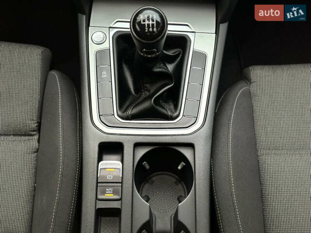 Коричневий Фольксваген Пассат, об'ємом двигуна 1.6 л та пробігом 275 тис. км за 12499 $, фото 14 на Automoto.ua