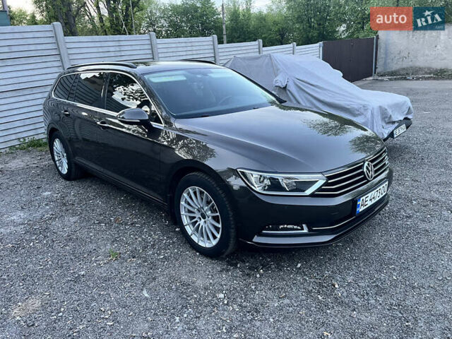 Коричневый Фольксваген Пассат, объемом двигателя 2 л и пробегом 238 тыс. км за 16800 $, фото 1 на Automoto.ua
