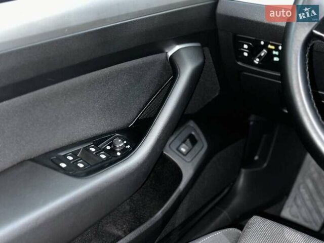 Коричневий Фольксваген Пассат, об'ємом двигуна 1.6 л та пробігом 276 тис. км за 12900 $, фото 17 на Automoto.ua