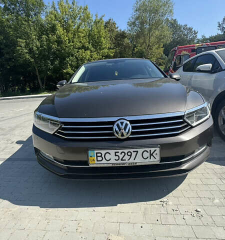 Коричневый Фольксваген Пассат, объемом двигателя 1.6 л и пробегом 294 тыс. км за 13000 $, фото 1 на Automoto.ua
