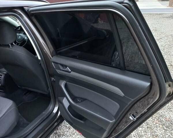 Коричневый Фольксваген Пассат, объемом двигателя 2 л и пробегом 220 тыс. км за 14000 $, фото 9 на Automoto.ua