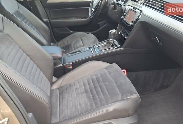 Фольксваген Пассат 2016 в Черновцах на Automoto.ua Коричневый Фольксваген Пассат, объемом двигателя 1.97 л и пробегом 267 тыс. км за 17999 $, фото 12 на Automoto.ua