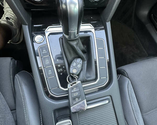 Коричневый Фольксваген Пассат, объемом двигателя 1.97 л и пробегом 298 тыс. км за 17300 $, фото 18 на Automoto.ua