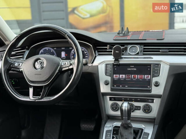 Коричневий Фольксваген Пассат, об'ємом двигуна 2 л та пробігом 200 тис. км за 15800 $, фото 39 на Automoto.ua