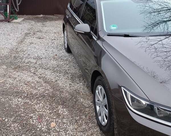 Коричневый Фольксваген Пассат, объемом двигателя 2 л и пробегом 220 тыс. км за 14000 $, фото 3 на Automoto.ua