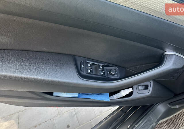 Коричневый Фольксваген Пассат, объемом двигателя 1.6 л и пробегом 294 тыс. км за 13000 $, фото 10 на Automoto.ua