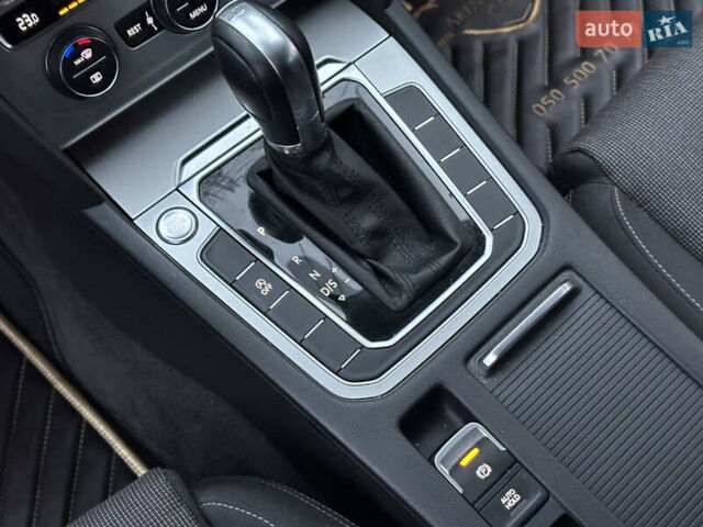 Коричневий Фольксваген Пассат, об'ємом двигуна 1.97 л та пробігом 232 тис. км за 17500 $, фото 31 на Automoto.ua