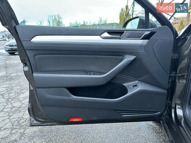 Коричневий Фольксваген Пассат, об'ємом двигуна 1.97 л та пробігом 232 тис. км за 17500 $, фото 14 на Automoto.ua