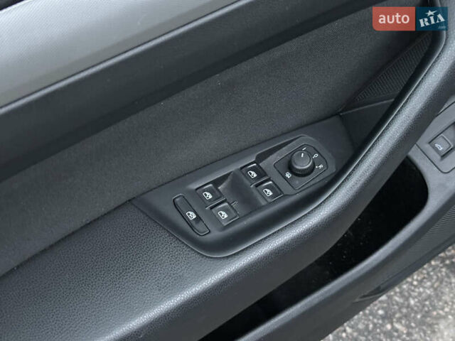 Коричневий Фольксваген Пассат, об'ємом двигуна 1.97 л та пробігом 232 тис. км за 17500 $, фото 25 на Automoto.ua