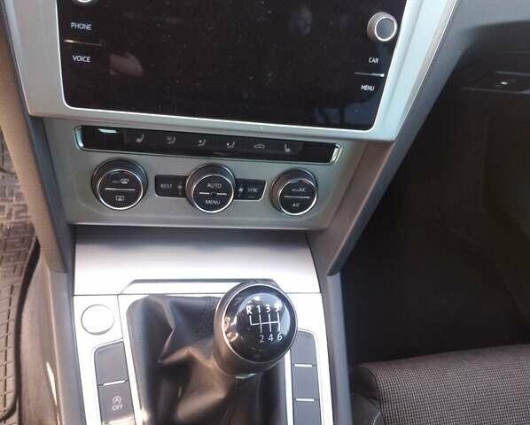 Коричневый Фольксваген Пассат, объемом двигателя 1.6 л и пробегом 305 тыс. км за 14900 $, фото 1 на Automoto.ua