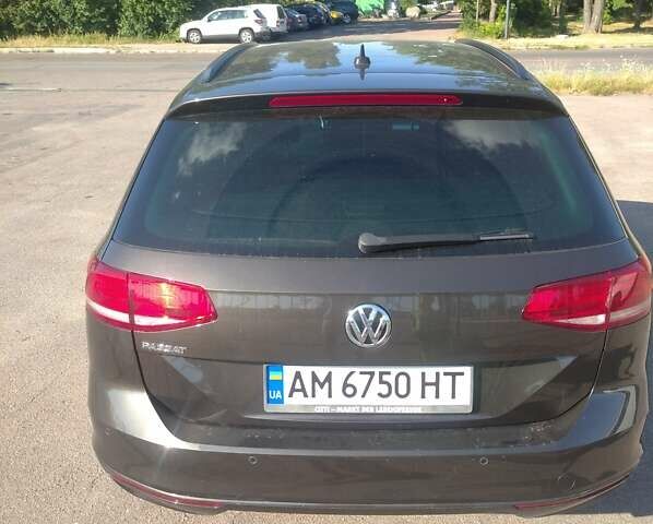 Коричневый Фольксваген Пассат, объемом двигателя 1.6 л и пробегом 305 тыс. км за 14900 $, фото 10 на Automoto.ua