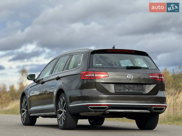 Коричневий Фольксваген Пассат, об'ємом двигуна 2 л та пробігом 168 тис. км за 21800 $, фото 45 на Automoto.ua