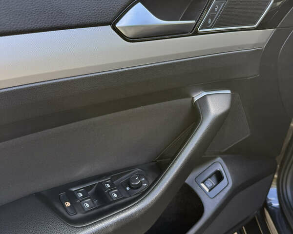 Коричневый Фольксваген Пассат, объемом двигателя 2 л и пробегом 220 тыс. км за 16700 $, фото 16 на Automoto.ua