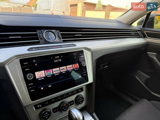 Коричневый Фольксваген Пассат, объемом двигателя 2 л и пробегом 220 тыс. км за 16700 $, фото 46 на Automoto.ua