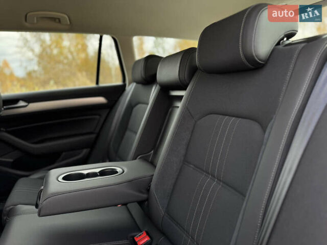 Коричневий Фольксваген Пассат, об'ємом двигуна 2 л та пробігом 168 тис. км за 21800 $, фото 99 на Automoto.ua