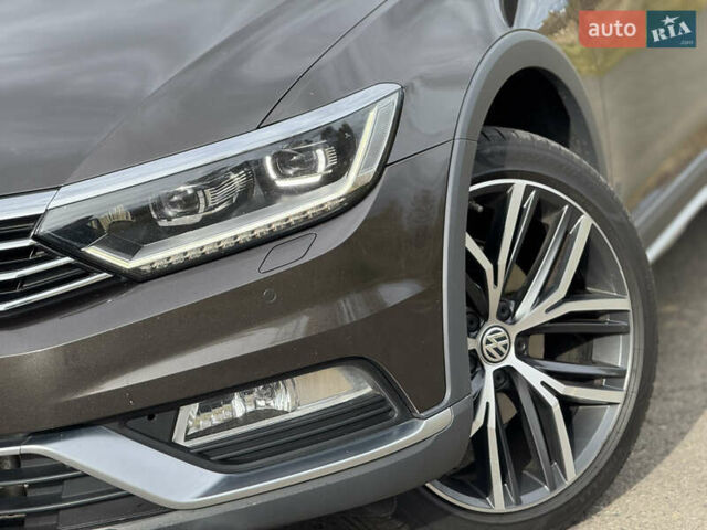 Коричневий Фольксваген Пассат, об'ємом двигуна 2 л та пробігом 168 тис. км за 21800 $, фото 5 на Automoto.ua