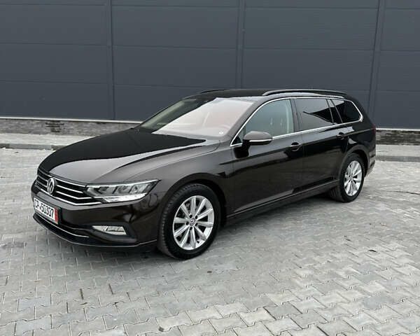 Коричневый Фольксваген Пассат, объемом двигателя 2 л и пробегом 231 тыс. км за 19500 $, фото 1 на Automoto.ua