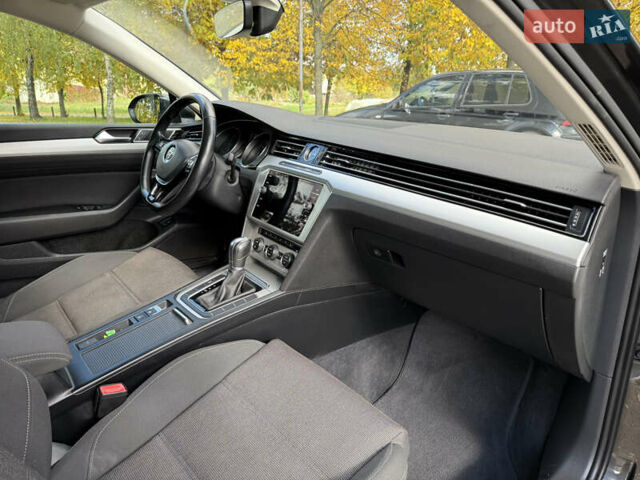 Коричневий Фольксваген Пассат, об'ємом двигуна 2 л та пробігом 220 тис. км за 16600 $, фото 29 на Automoto.ua