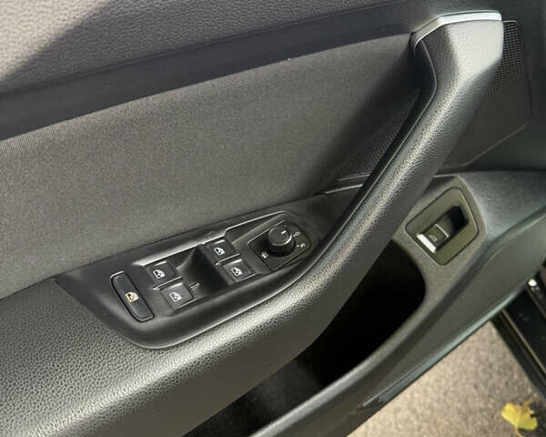 Коричневий Фольксваген Пассат, об'ємом двигуна 2 л та пробігом 220 тис. км за 16600 $, фото 15 на Automoto.ua