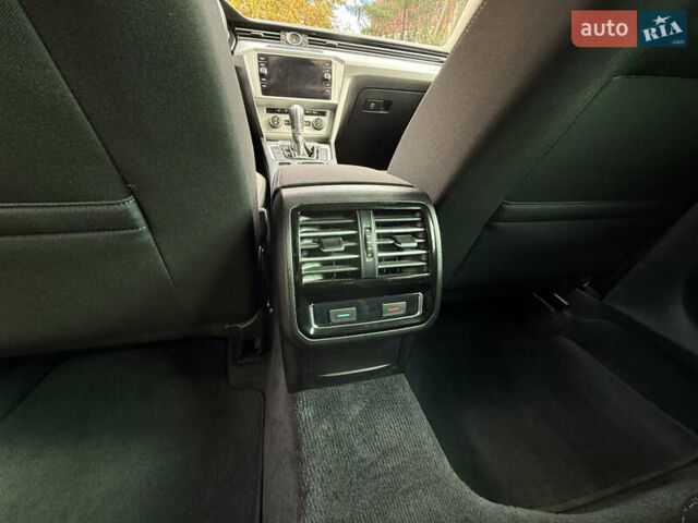 Коричневий Фольксваген Пассат, об'ємом двигуна 2 л та пробігом 220 тис. км за 16600 $, фото 22 на Automoto.ua