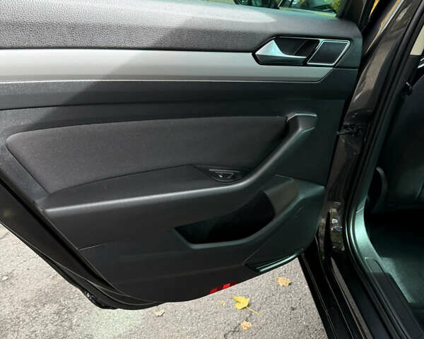 Коричневий Фольксваген Пассат, об'ємом двигуна 2 л та пробігом 220 тис. км за 16600 $, фото 18 на Automoto.ua